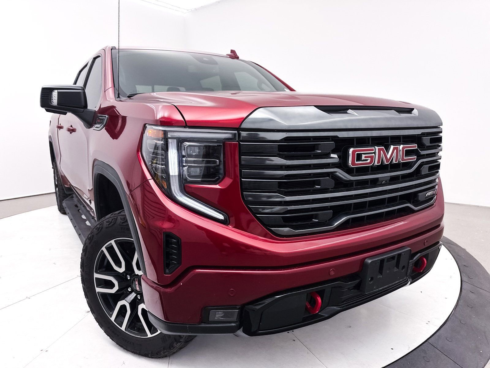 Used 2023 GMC Sierra 1500 AT4 w/ AT4 Preferred Package AWD/4WD image 7
