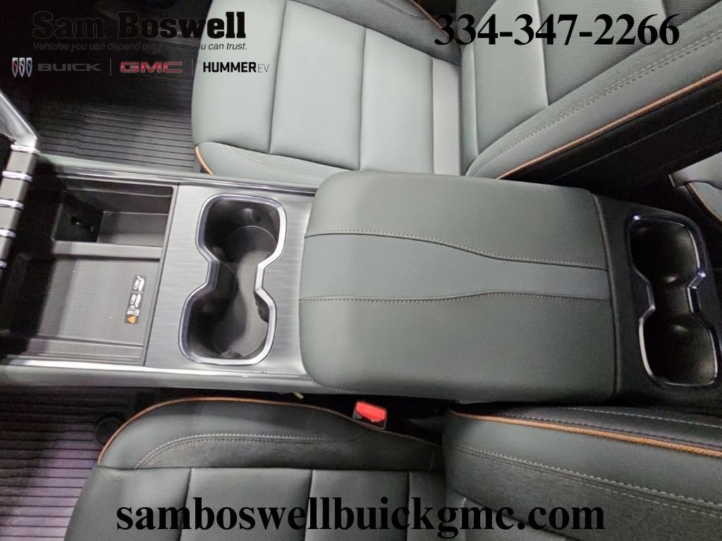 New 2026 GMC Acadia AT4 w/ Luxury Package AWD/4WD image 18