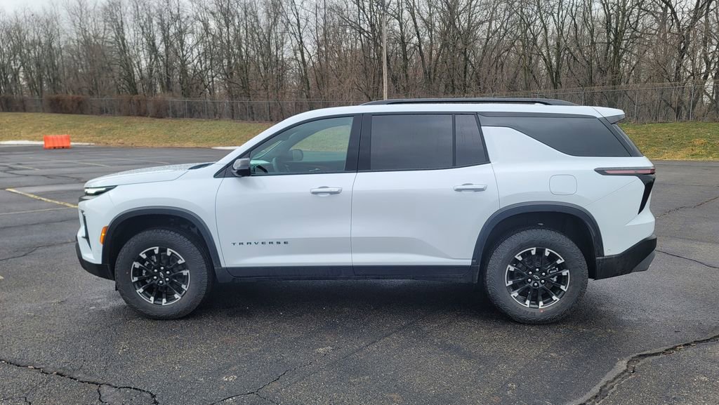 New 2026 Chevrolet Traverse Z71 w/ Enhanced Driving Package image 7