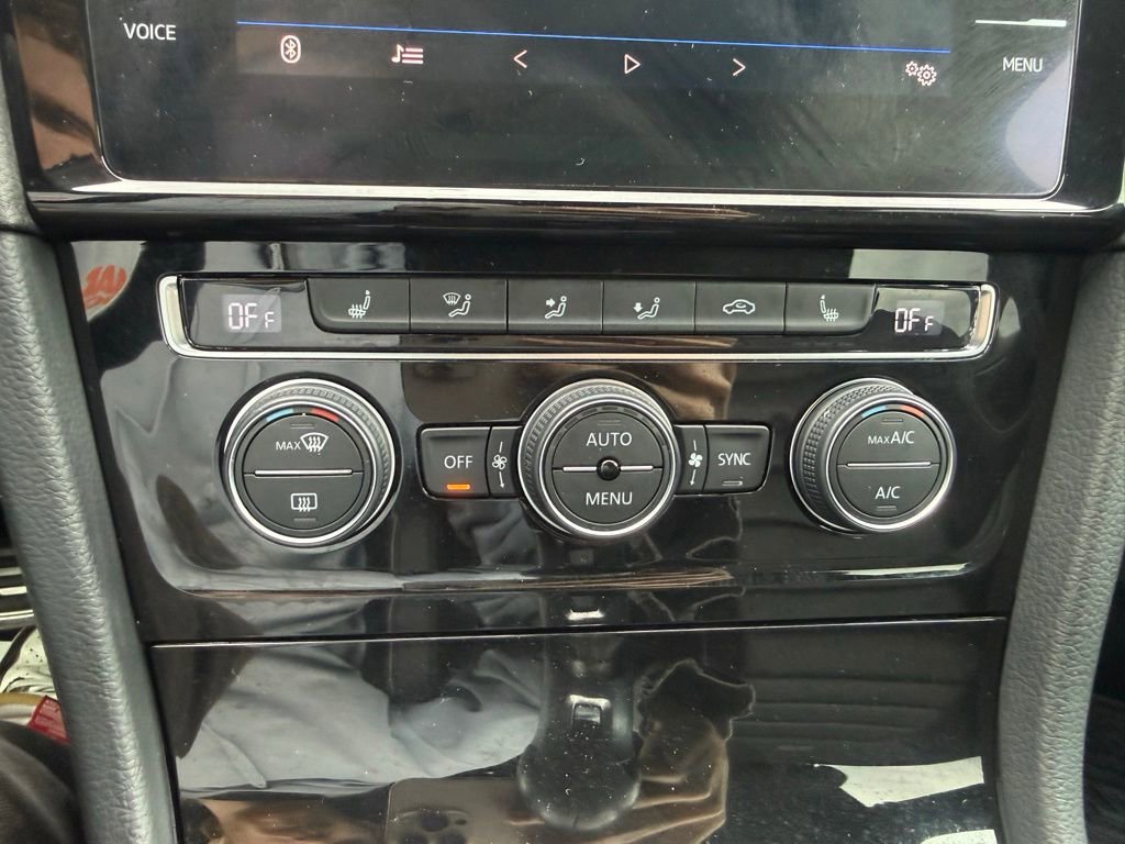 Used 2019 Volkswagen Golf R 4-Door AWD/4WD image 20