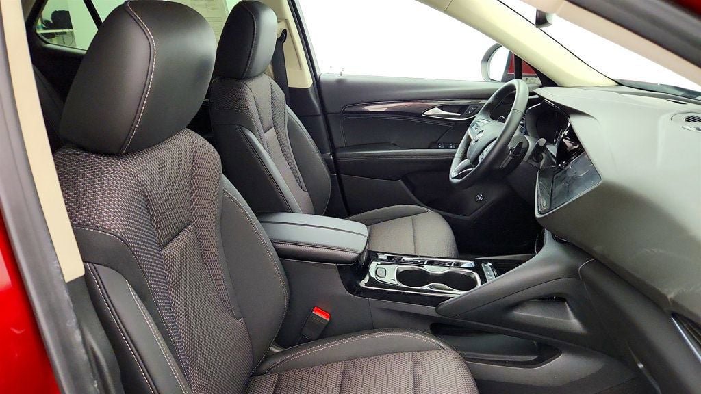 Used 2022 Buick Envision Preferred FWD image 22