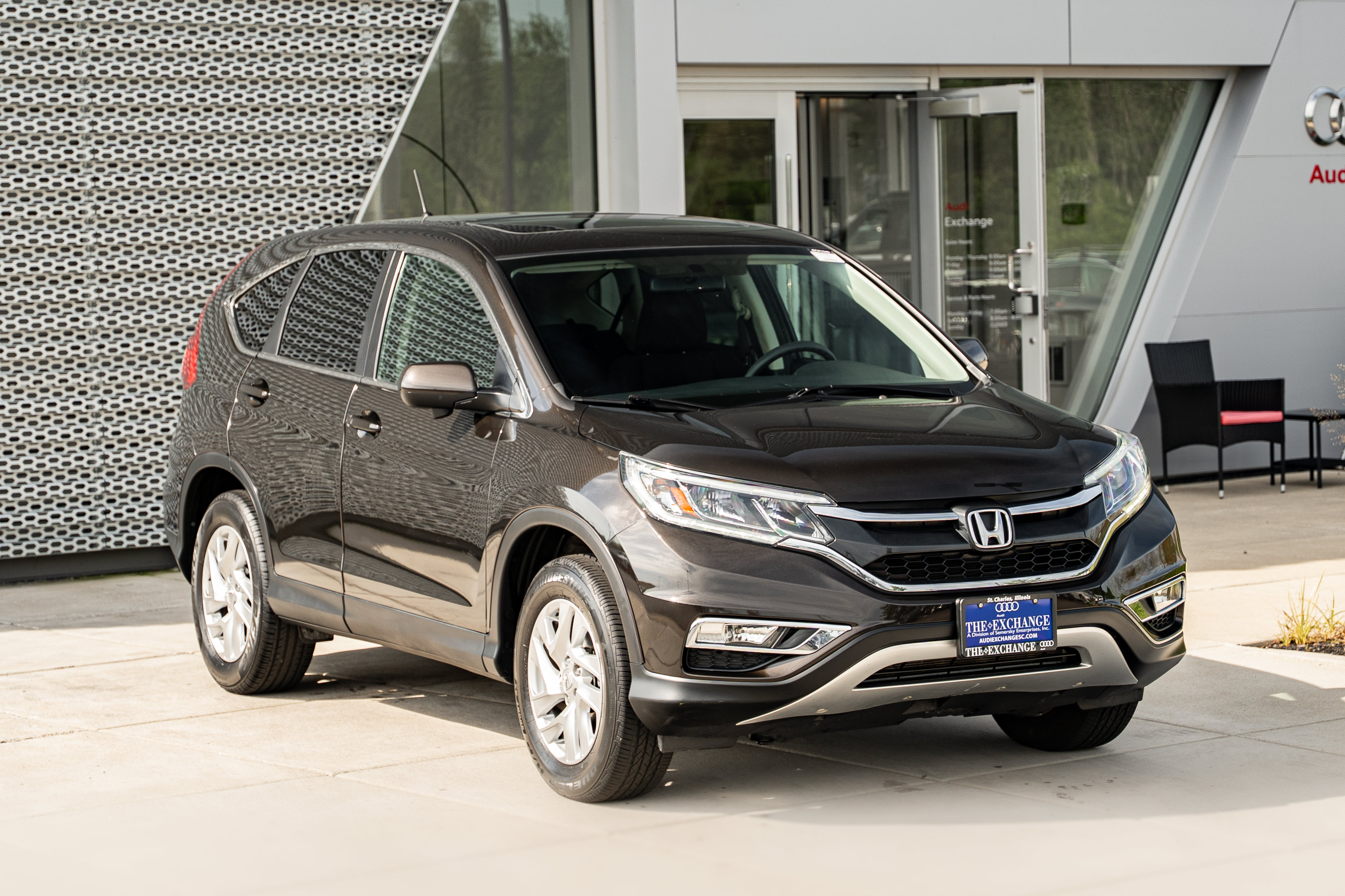 Used 2016 Honda CR-V EX image 2