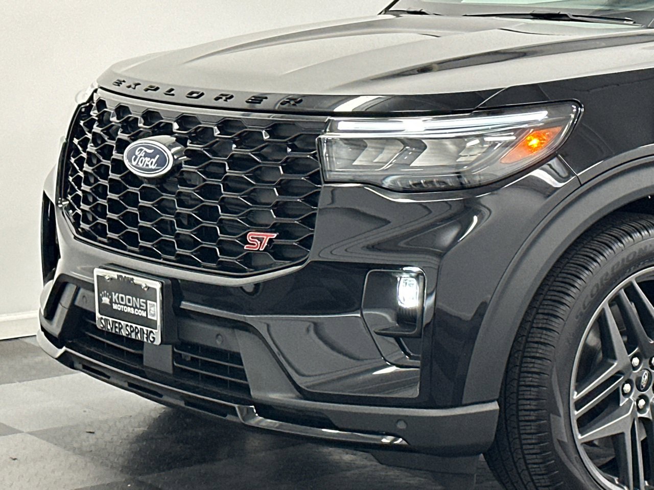 New 2025 Ford Explorer ST w/ Sun And Sound Package video 2