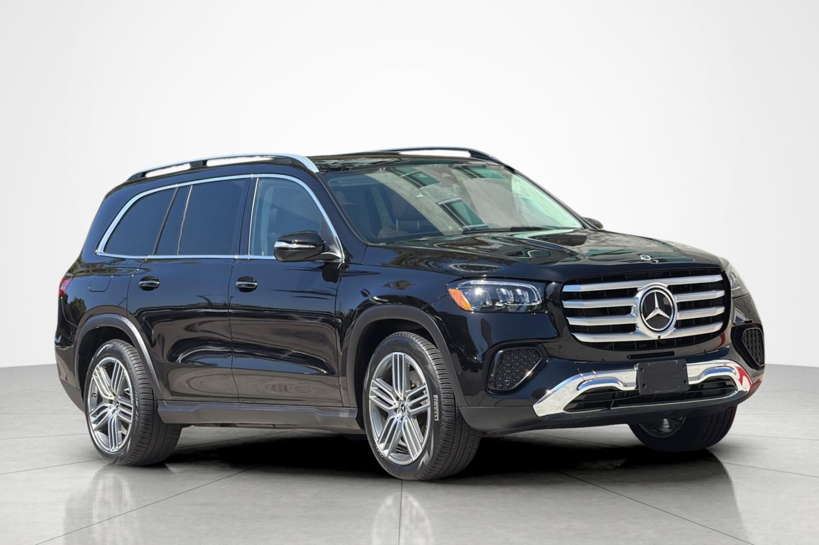 Used 2026 Mercedes-Benz GLS 450 4MATIC image 7
