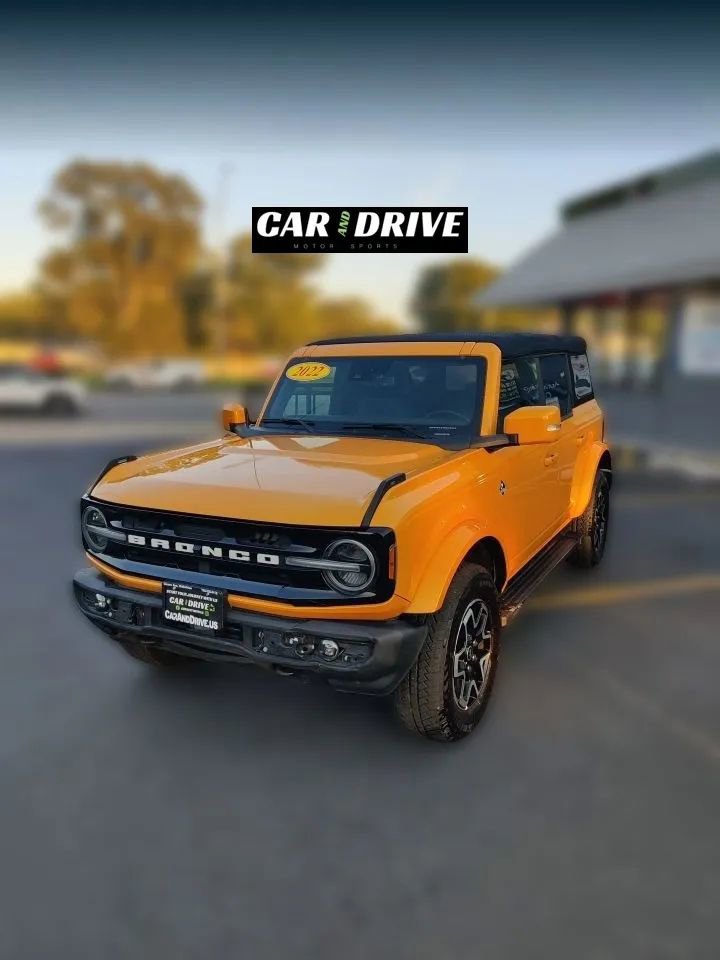 Used 2022 Ford Bronco Outer Banks image 3