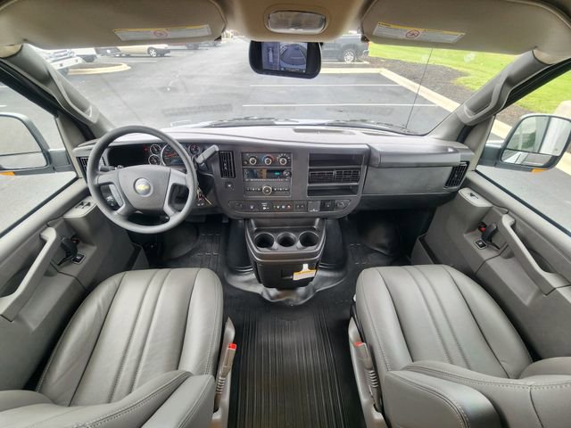 New 2024 Chevrolet Express 3500 w/ Power Convenience Package image 22