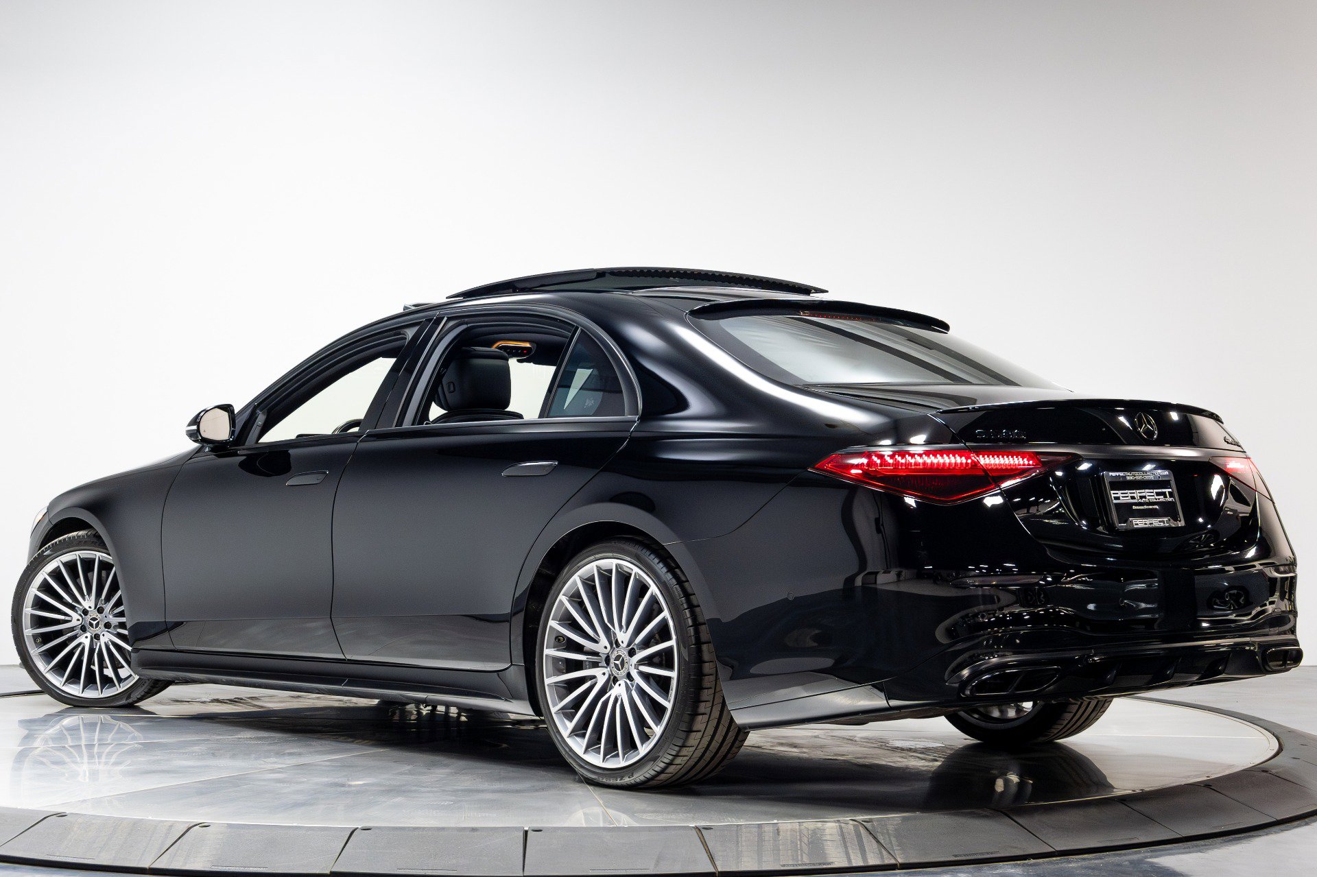 Used 2023 Mercedes-Benz S 580 4MATIC Sedan image 57