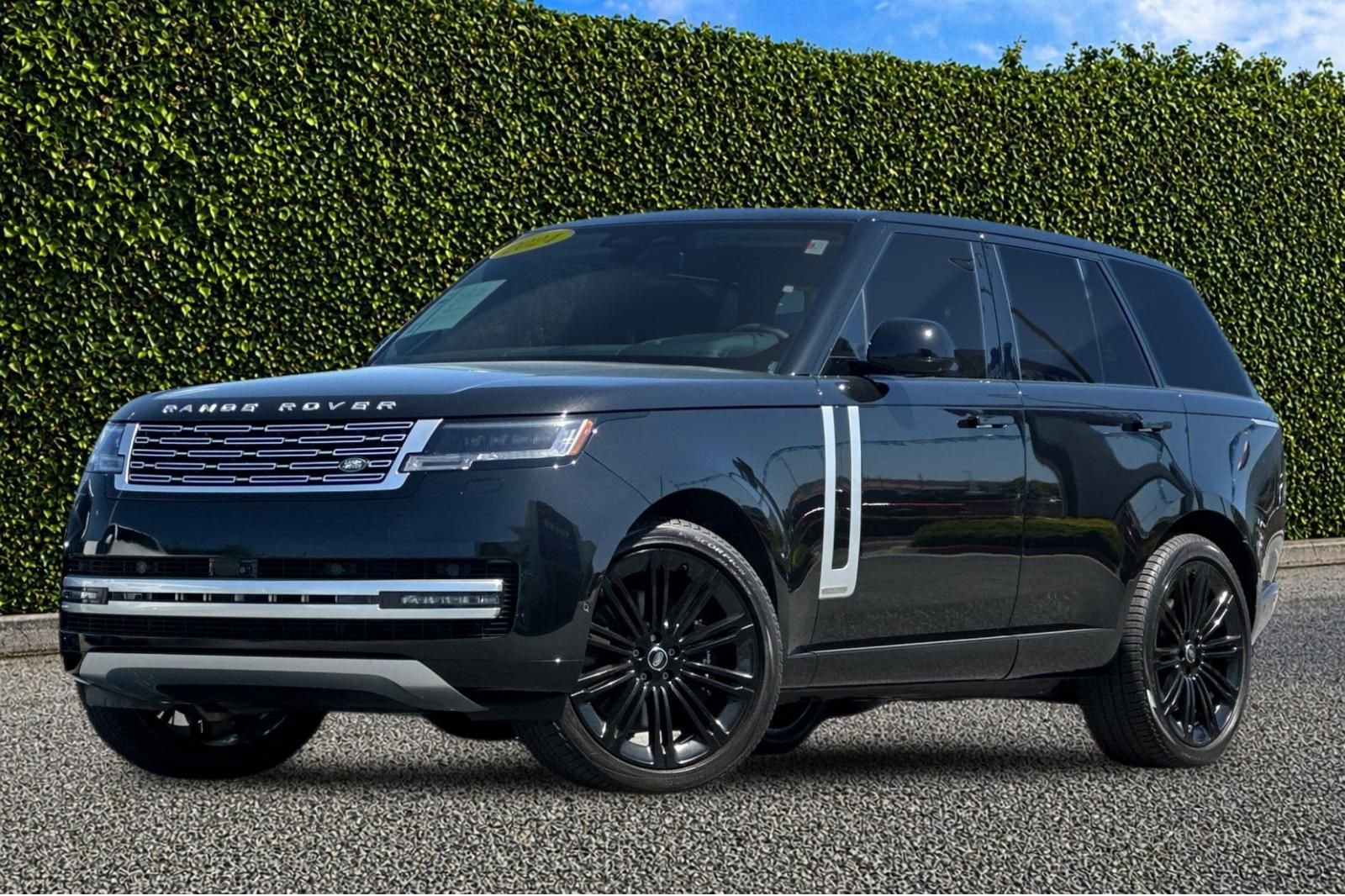 Used 2024 Land Rover Range Rover Autobiography AWD/4WD image 8