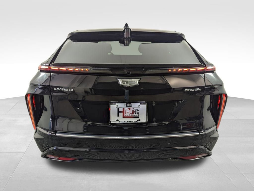 Used 2024 Cadillac Lyriq Luxury w/ LPO, Floor Liner Package image 21