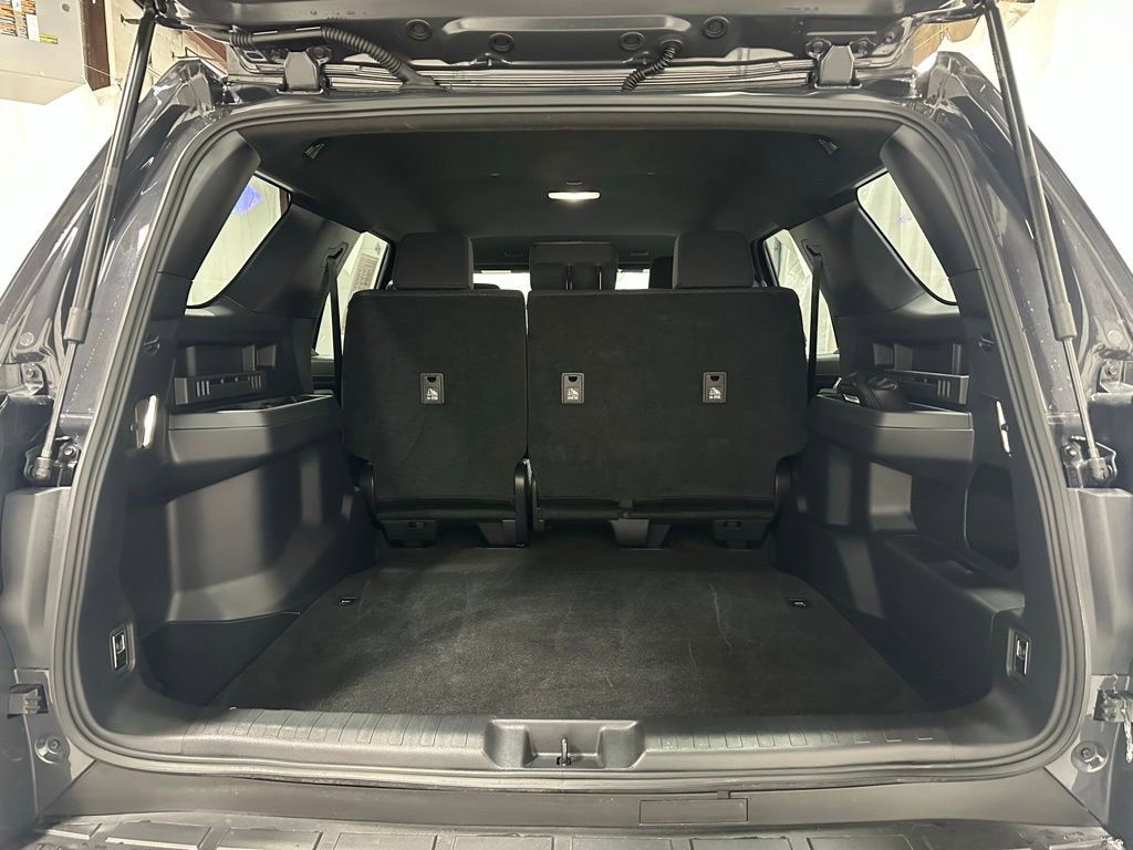 Used 2025 Toyota 4Runner SR5 image 48