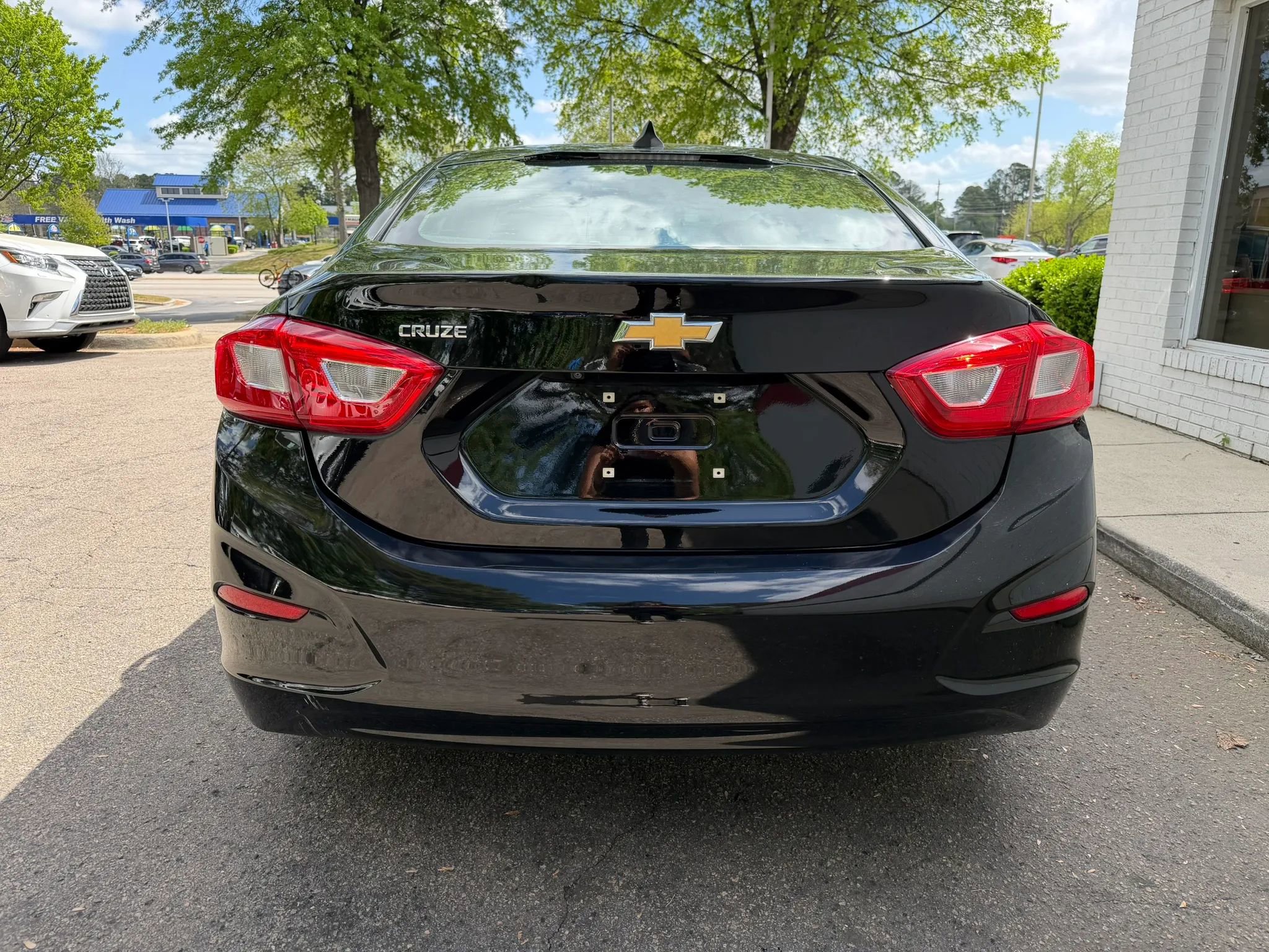 Used 2017 Chevrolet Cruze LS image 6