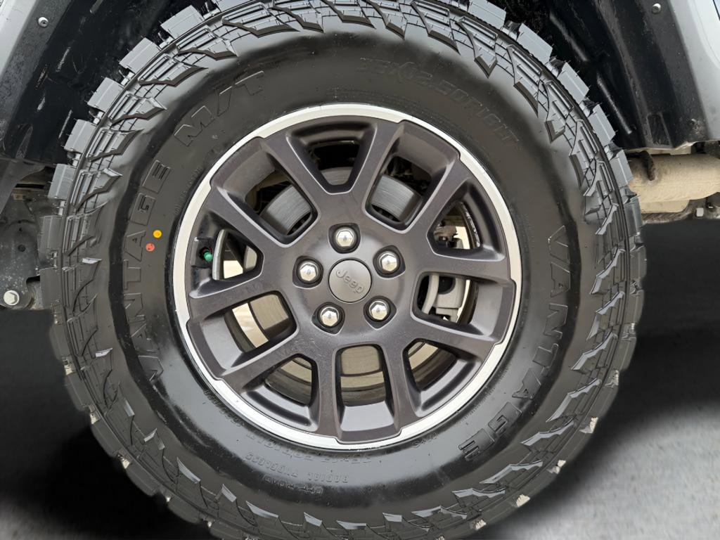 Used 2023 Jeep Gladiator Overland image 30