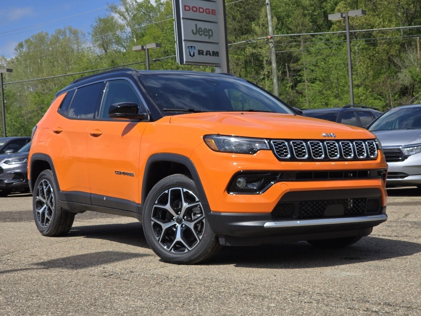 New 2026 Jeep Compass Limited w/ Sun, Sound & Navigation Group AWD/4WD image 2