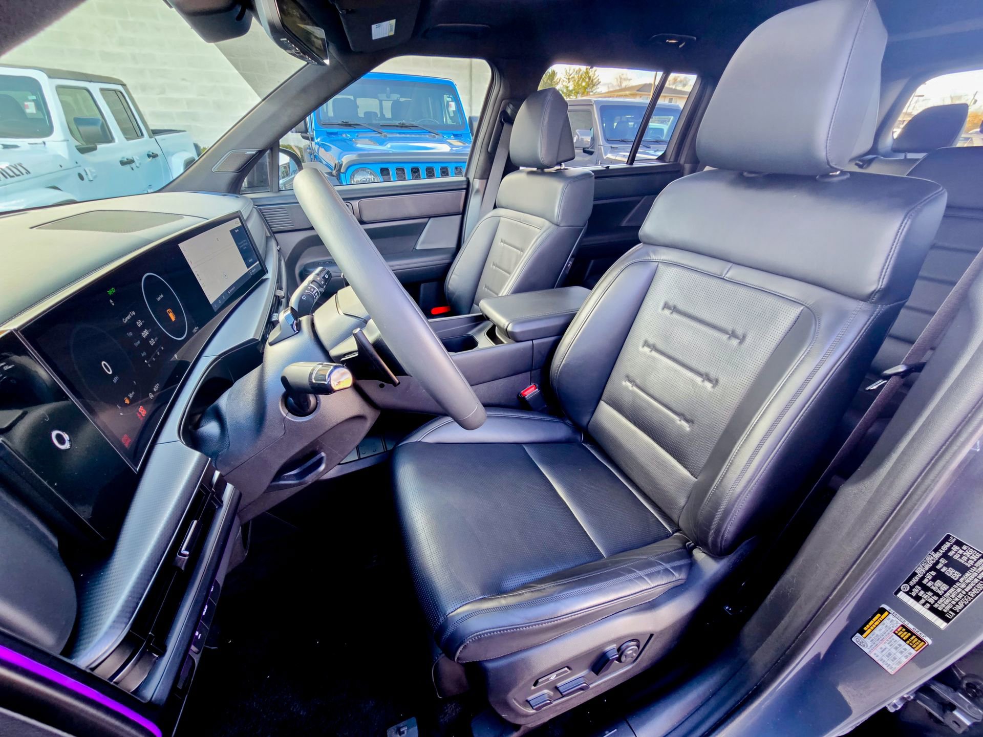 Used 2024 Hyundai Santa Fe Calligraphy image 24