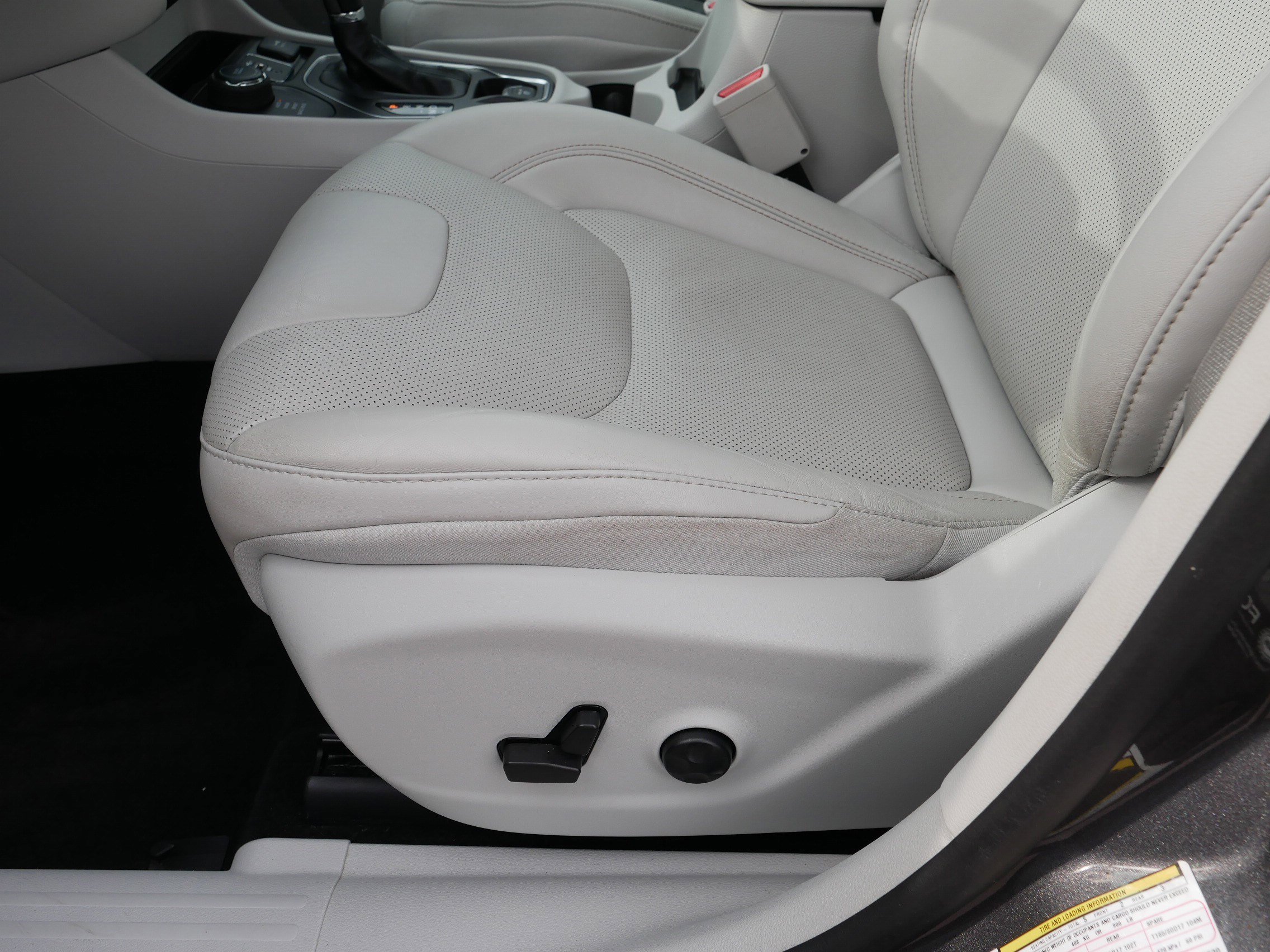 Used 2021 Jeep Cherokee Latitude Lux image 20