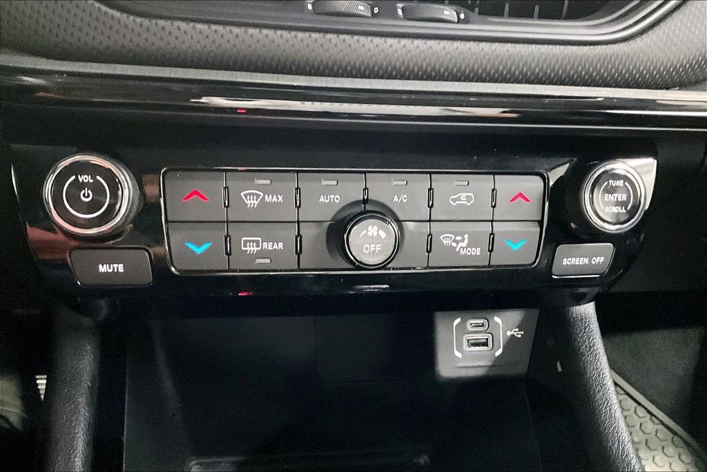 Used 2022 Jeep Compass Trailhawk image 15