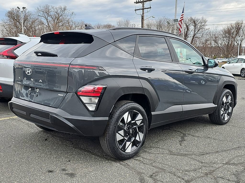 Used 2025 Hyundai Kona SEL image 6