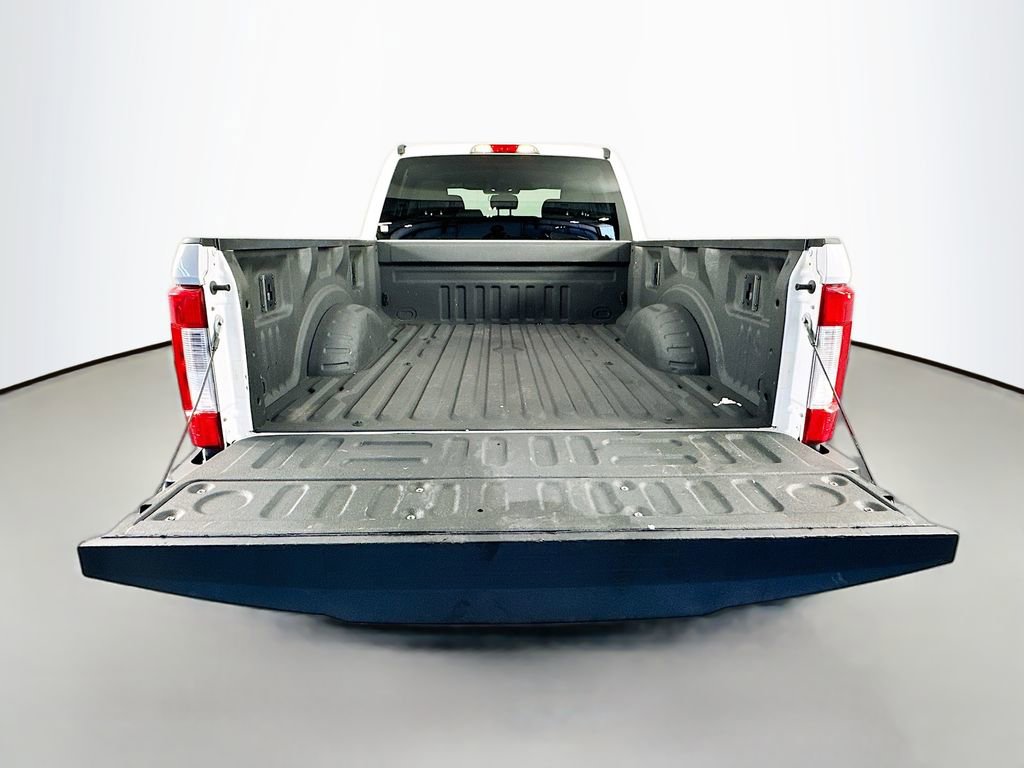 Used 2019 Ford F250 XLT w/ Snow Plow Prep Package AWD/4WD image 25