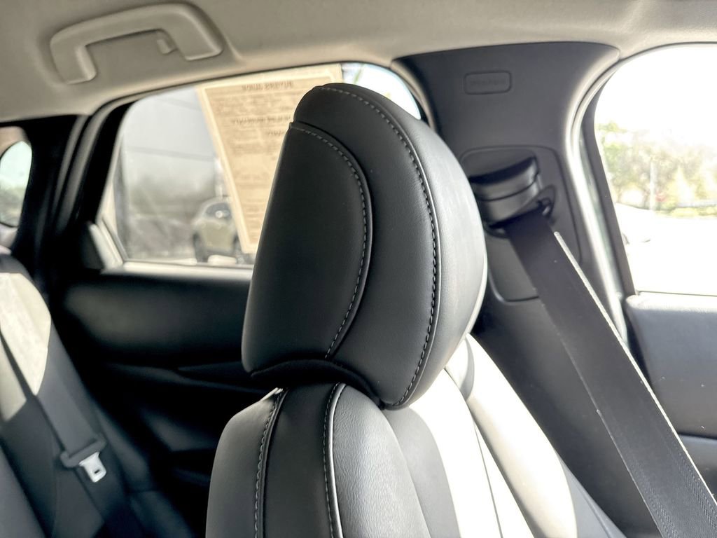 Certified 2023 MAZDA CX-30 AWD 2.5 S w/ Preferred Package image 21