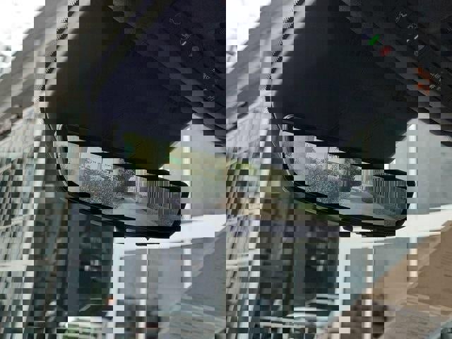 Certified 2024 Cadillac Escalade ESV Premium Luxury Platinum image 29