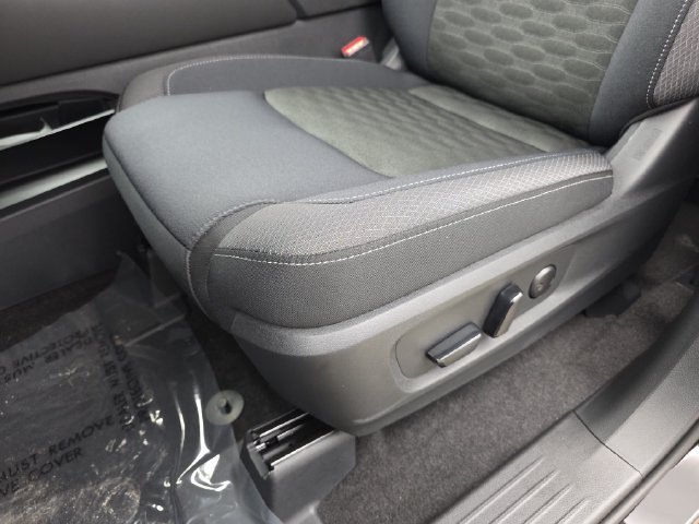 New 2026 Nissan Pathfinder SV w/ SV Premium Package FWD image 34