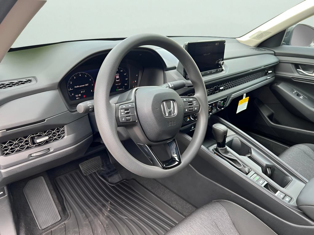 Certified 2025 Honda Accord SE image 11