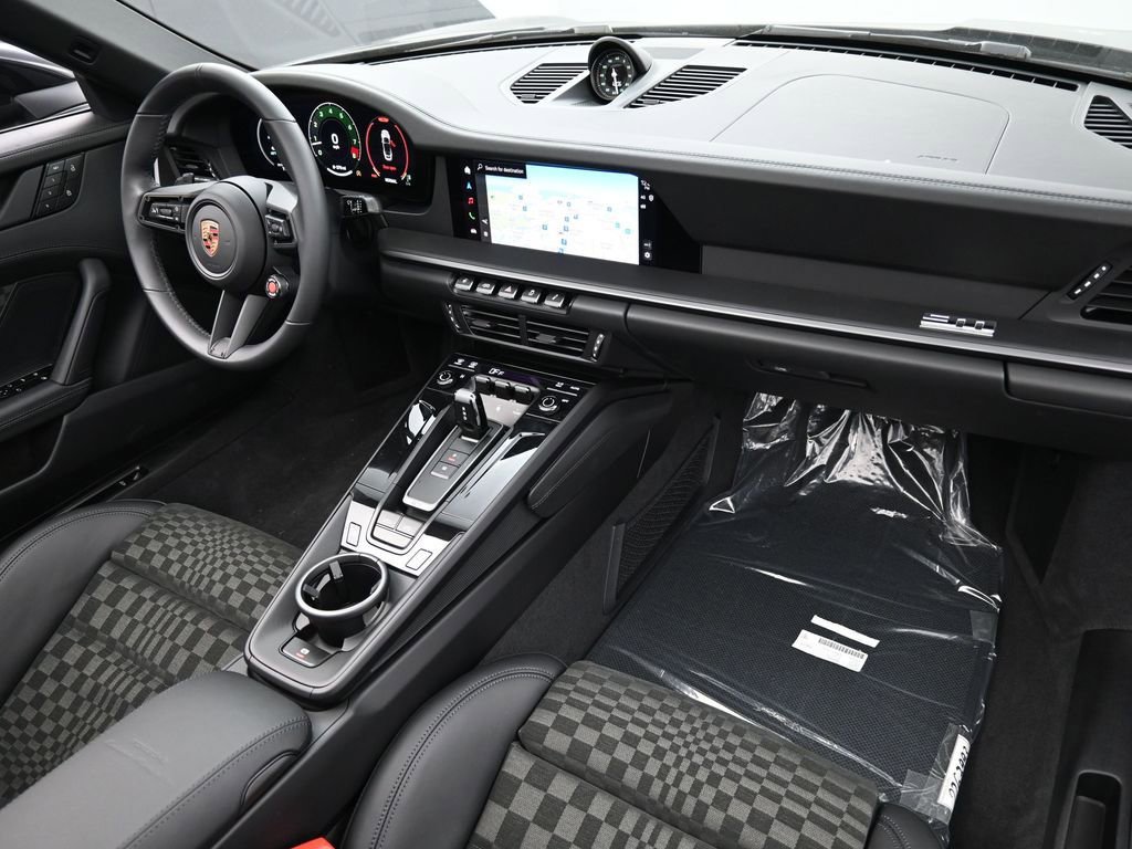 Certified 2026 Porsche 911 Carrera S RWD image 31