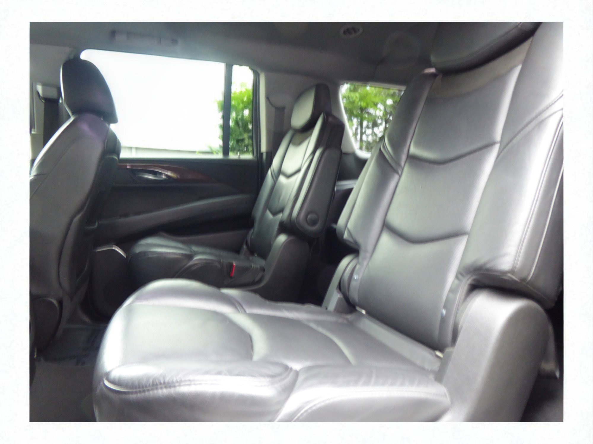 Used 2020 Cadillac Escalade ESV Premium Luxury image 20