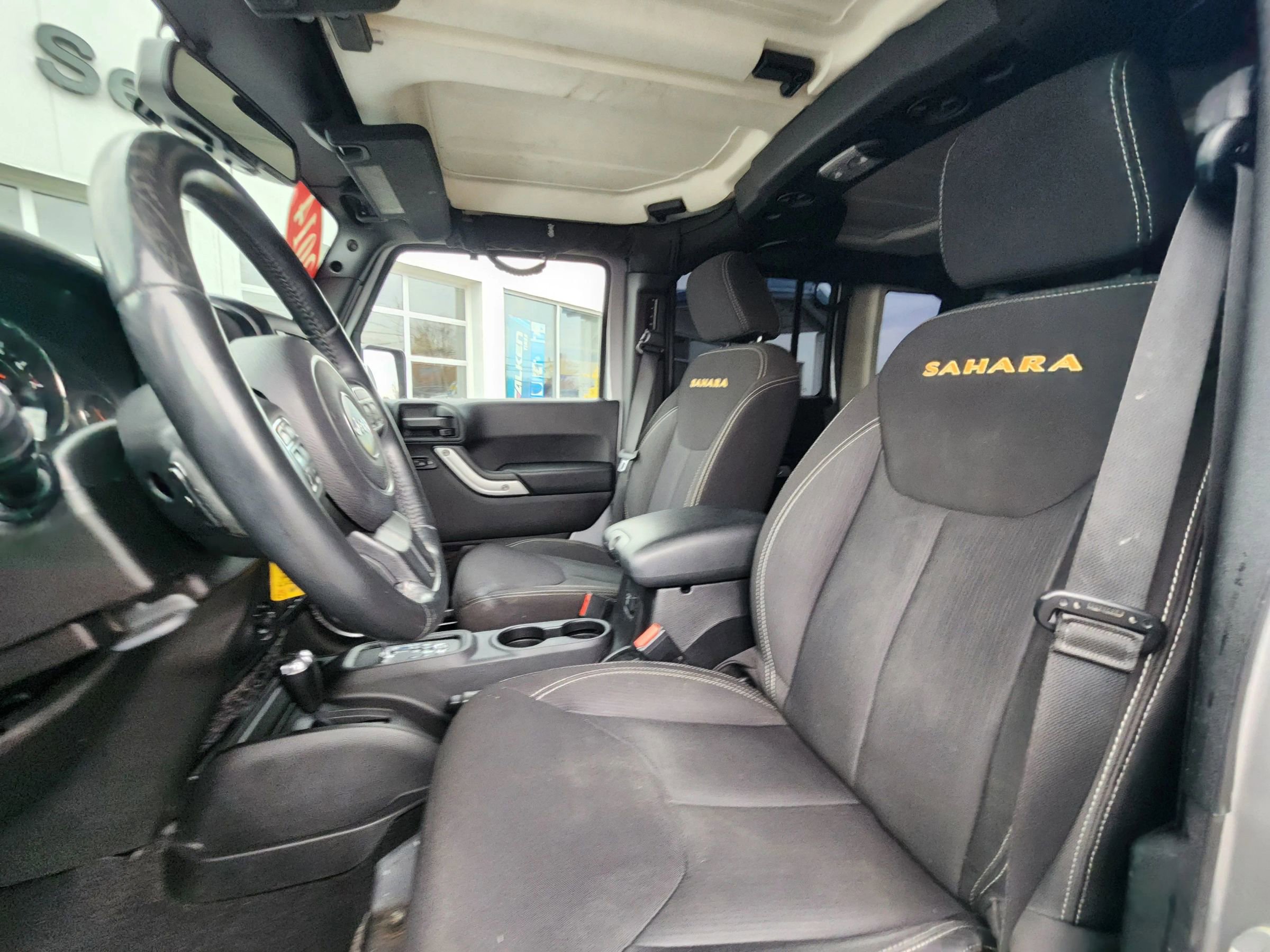 Used 2014 Jeep Wrangler Unlimited Sahara w/ Max Tow Package image 24