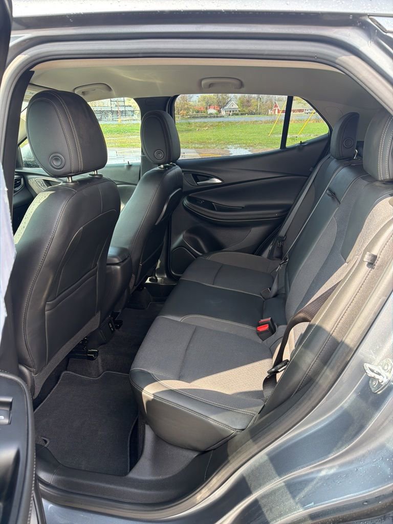 Used 2021 Buick Encore GX Select AWD/4WD image 15
