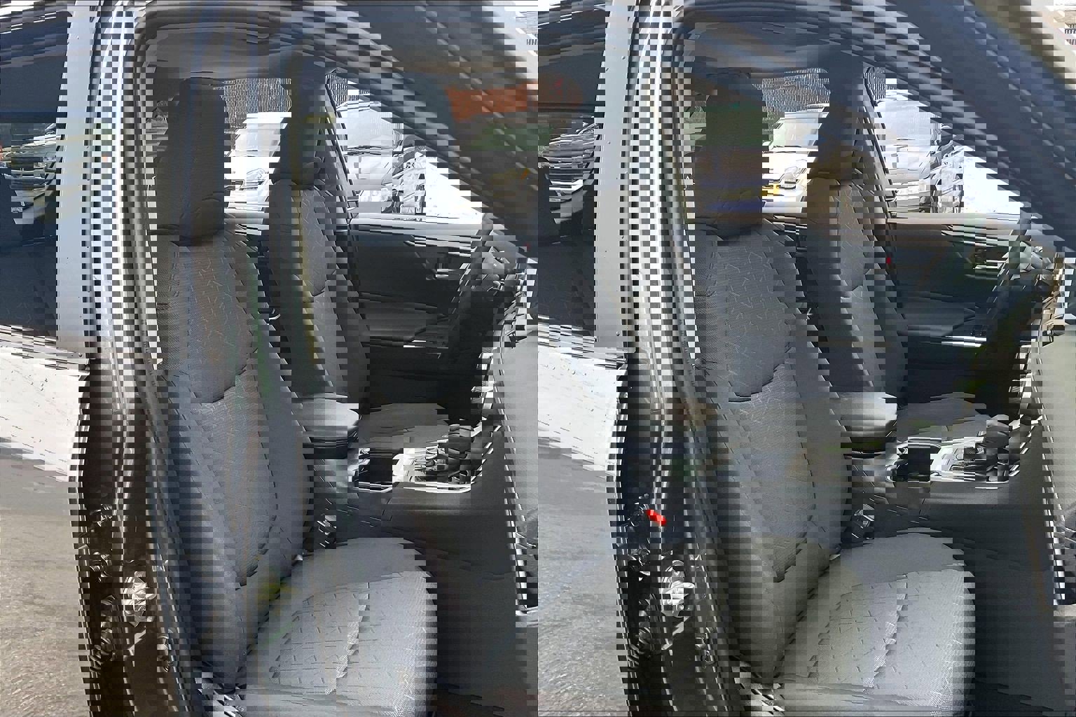 Used 2024 Toyota RAV4 XLE image 9