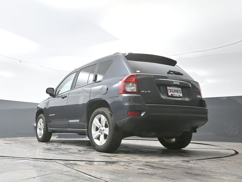 Used 2015 Jeep Compass Sport w/ Power Value Group image 28