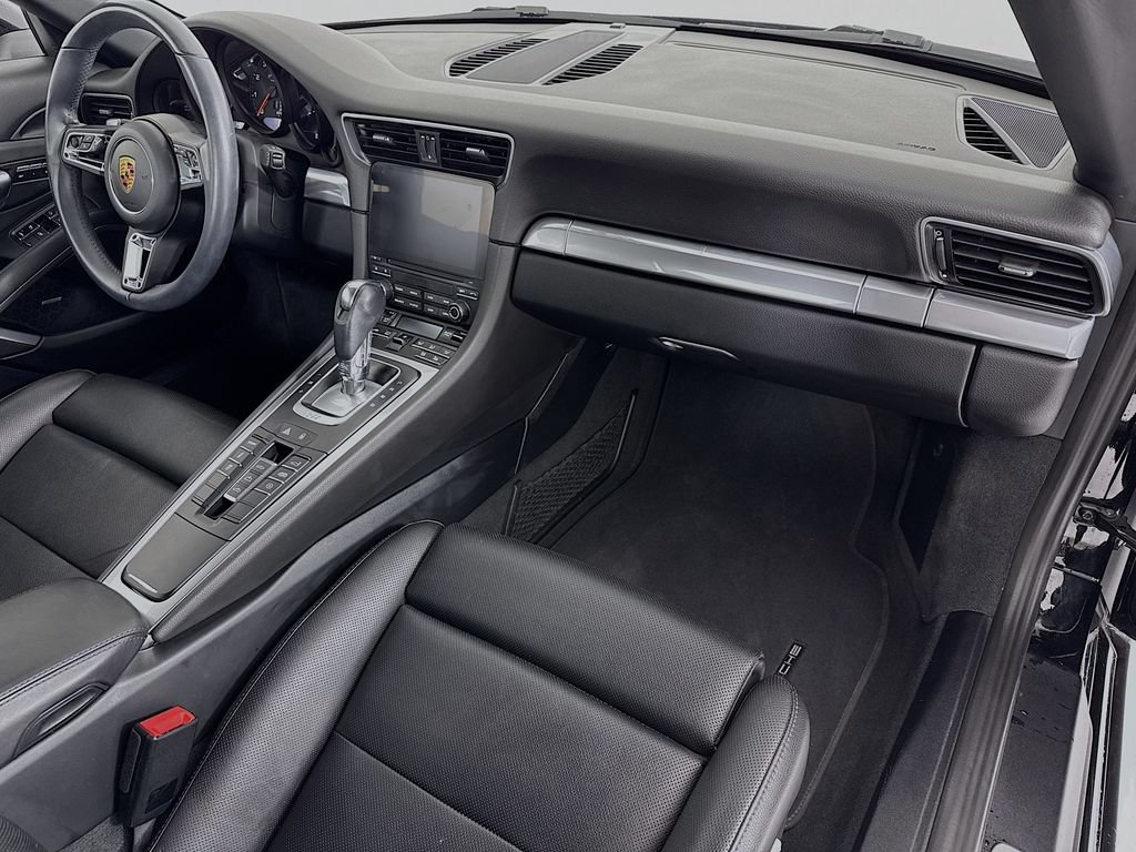 Certified 2019 Porsche 911 Carrera RWD image 28