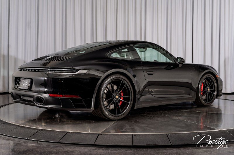 Used 2024 Porsche 911 Carrera GTS image 16