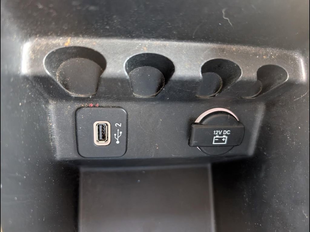 Used 2019 Jeep Cherokee Latitude w/ Popular Appearance Group FWD image 20