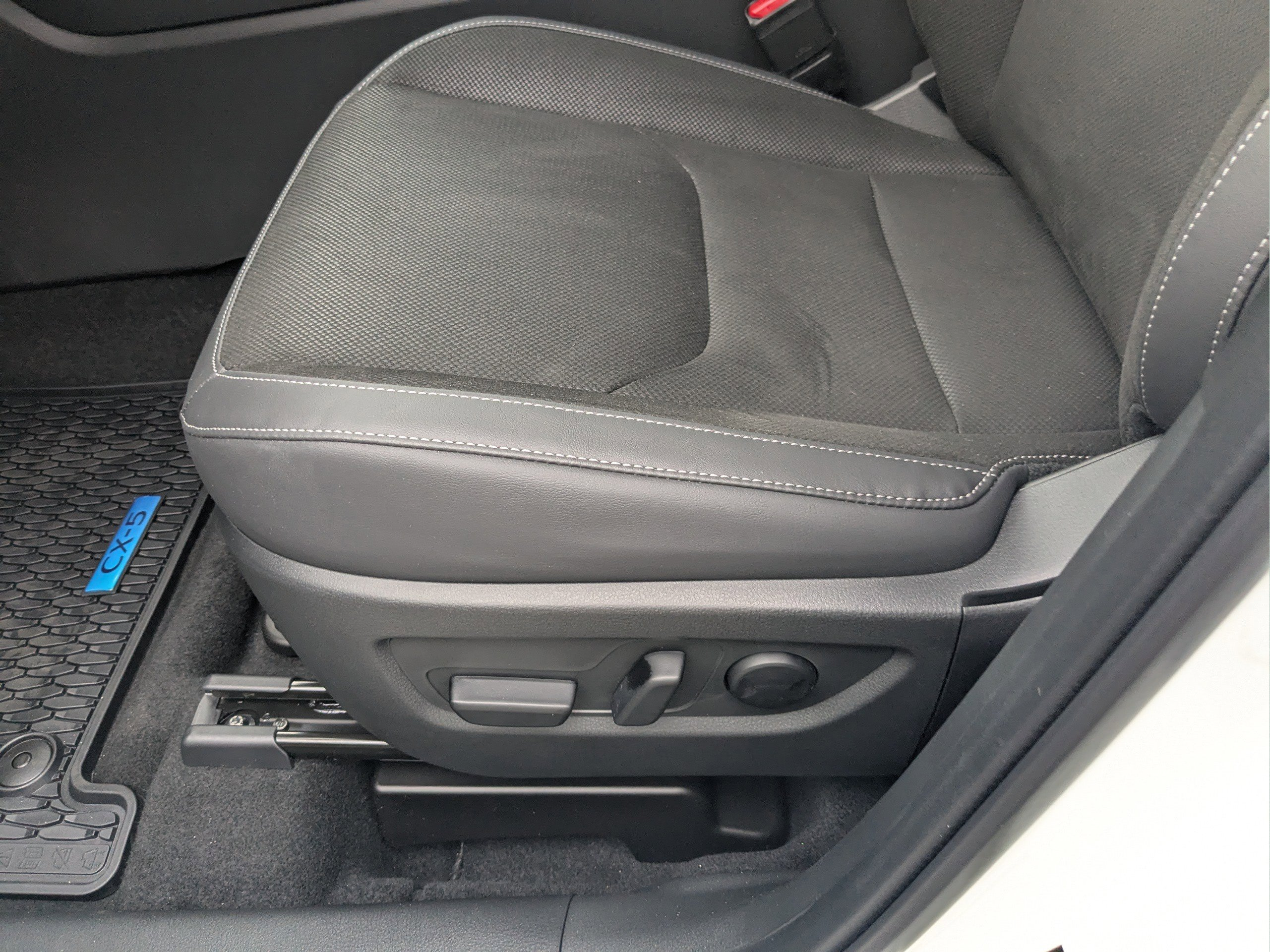 New 2026 MAZDA CX-5 Preferred AWD/4WD image 17