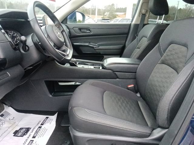 Used 2024 Nissan Pathfinder SV image 15