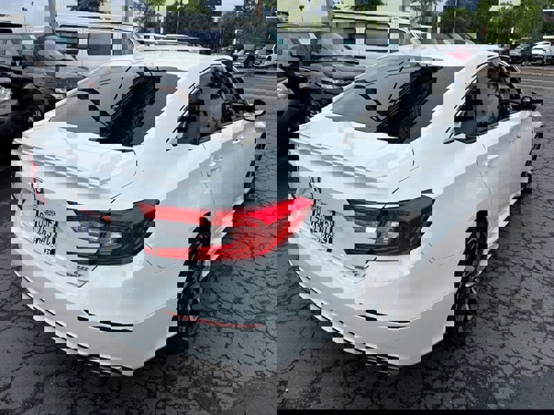 Used 2019 Honda Accord Sport image 4