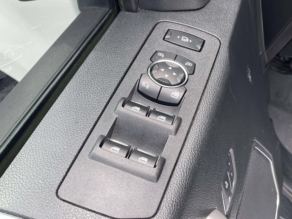 Used 2017 Ford F350 Lariat w/ Lariat Ultimate Package AWD/4WD image 6