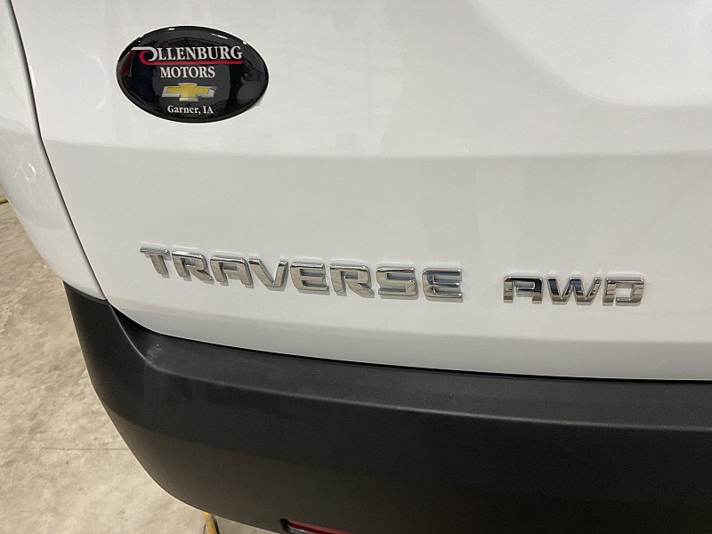 Used 2023 Chevrolet Traverse LT AWD/4WD image 9