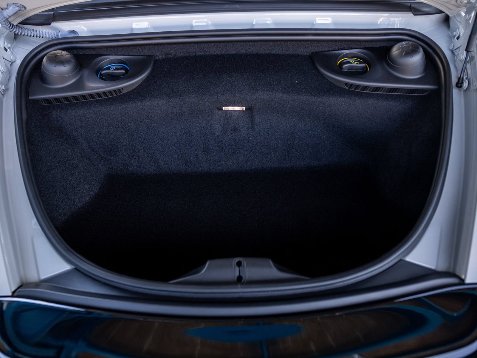 Certified 2025 Porsche 718 Boxster GTS RWD image 37