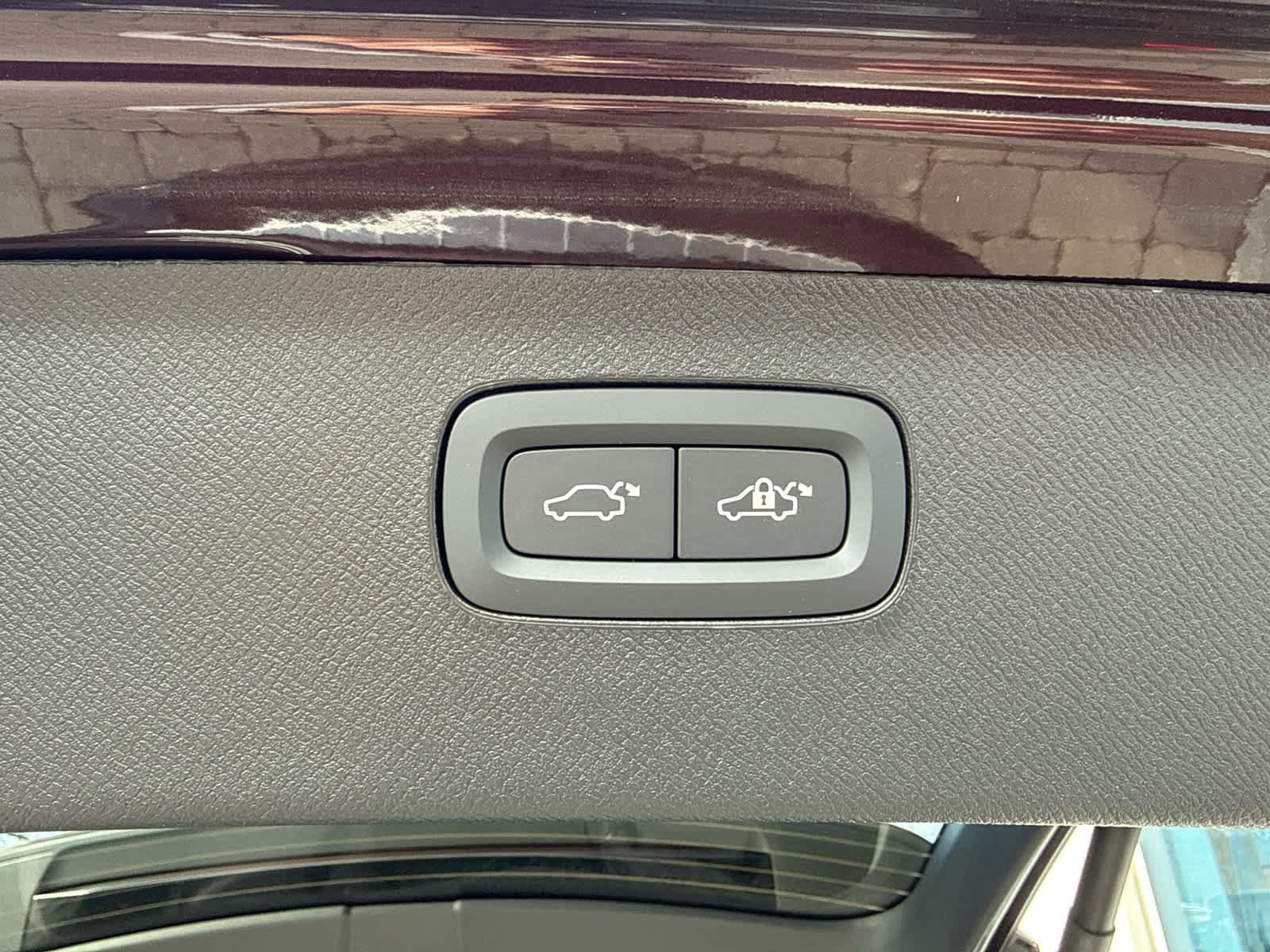 New 2026 Volvo XC90 T8 Ultra w/ Protection Package Premier image 17