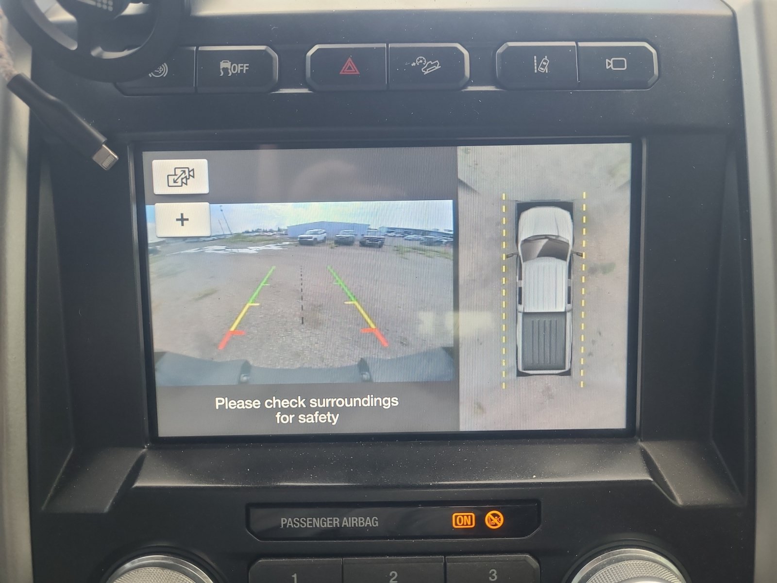 Certified 2018 Ford F350 King Ranch w/ King Ranch Ultimate Package AWD/4WD image 28