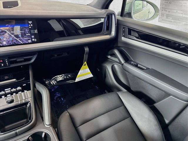 New 2026 Porsche Cayenne AWD/4WD image 22