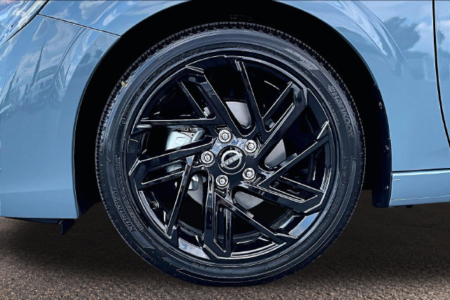 New 2027 Nissan Sentra SR w/ SR Premium Package FWD image 12