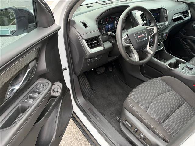 Certified 2024 GMC Terrain SLE w/ Driver Convenience Package FWD image 15
