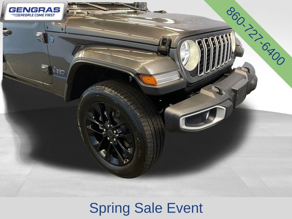 Used 2025 Jeep Wrangler Unlimited Sahara w/ Safety Group AWD/4WD image 46