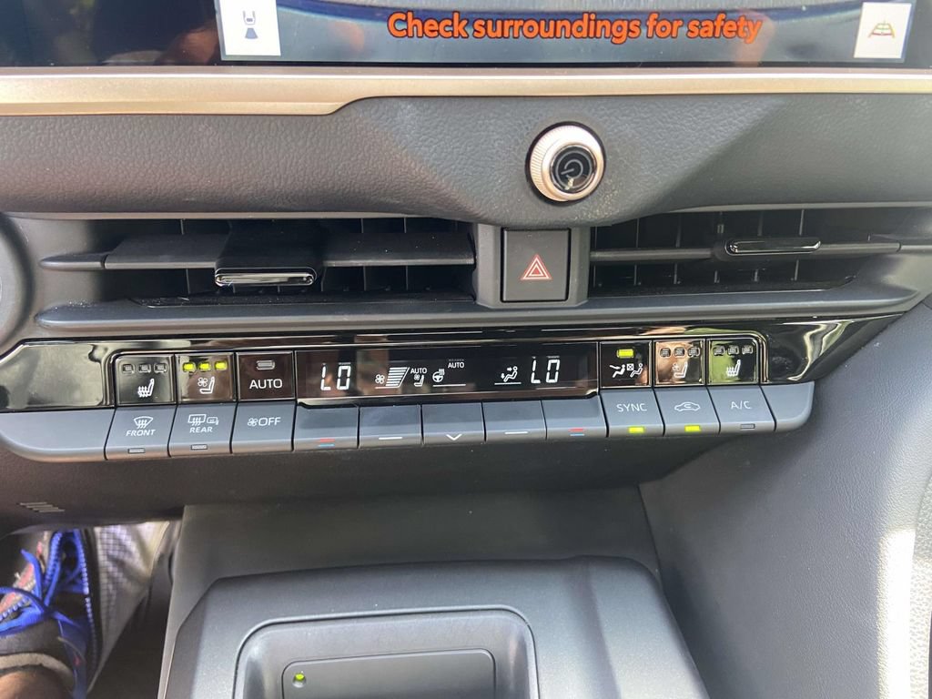 Used 2023 Toyota Crown AWD/4WD image 24