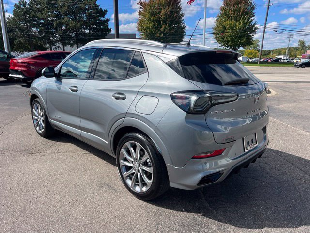 Used 2024 Buick Encore GX Avenir w/ Avenir Convenience Package FWD image 8
