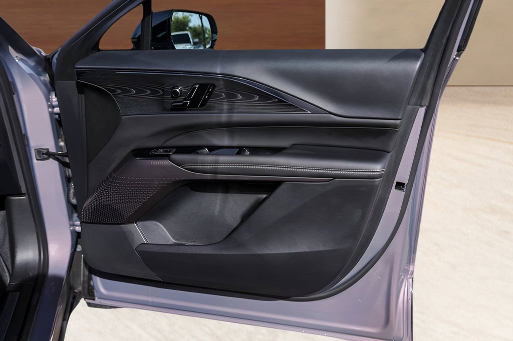 Certified 2024 Cadillac Lyriq Sport image 28